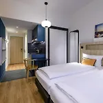 Aparthotel Adagio Access 3*