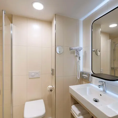 Adagio Access Aparthotel 3*